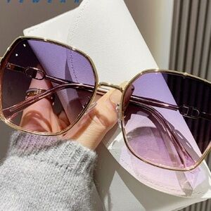 Elegant Gold Frame Women's Sunglasses